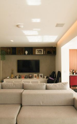 Apartamento à venda com 187m², 3 quartos e 3 vagas Apartamento à venda com 187m², 3 quartos e 3 vagasSala