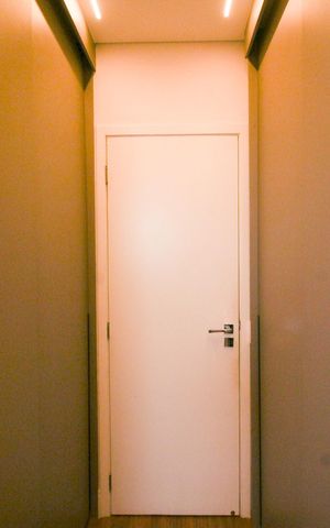 Apartamento à venda com 187m², 3 quartos e 3 vagas Apartamento à venda com 187m², 3 quartos e 3 vagasCloset