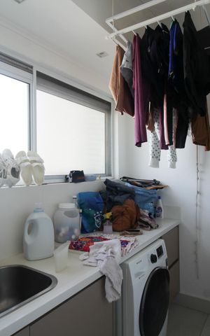 Apartamento à venda com 187m², 3 quartos e 3 vagas Apartamento à venda com 187m², 3 quartos e 3 vagasÁrea de Serviço