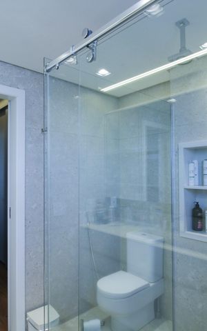 Apartamento à venda com 187m², 3 quartos e 3 vagas Apartamento à venda com 187m², 3 quartos e 3 vagasBanheiro da Suíte 1