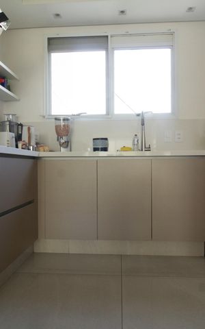 Apartamento à venda com 187m², 3 quartos e 3 vagas Apartamento à venda com 187m², 3 quartos e 3 vagasCozinha
