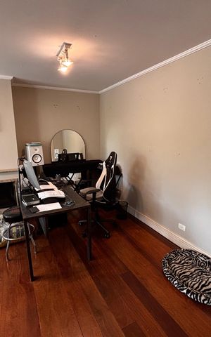 Casa de condomínio para alugar com 410m², 4 quartos e 4 vagas Casa de condomínio para alugar com 410m², 4 quartos e 4 vagasEscritório