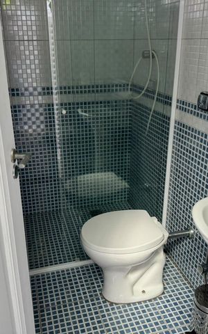 Casa de condomínio à venda com 410m², 4 quartos e 4 vagasBanheiro