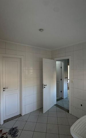 Casa de condomínio à venda com 410m², 4 quartos e 4 vagasÁrea de serviço