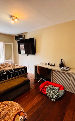 Casa de condomínio para alugar com 410m², 4 quartos e 4 vagas Casa de condomínio para alugar com 410m², 4 quartos e 4 vagasSuíte 2