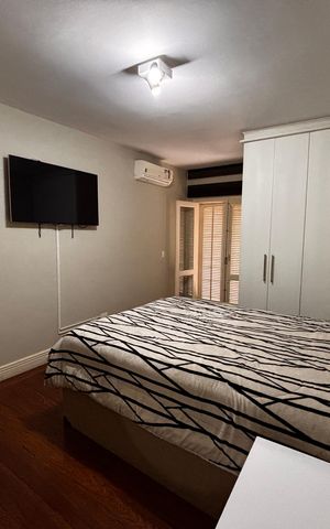 Casa de condomínio para alugar com 410m², 4 quartos e 4 vagas Casa de condomínio para alugar com 410m², 4 quartos e 4 vagasSuíte 4