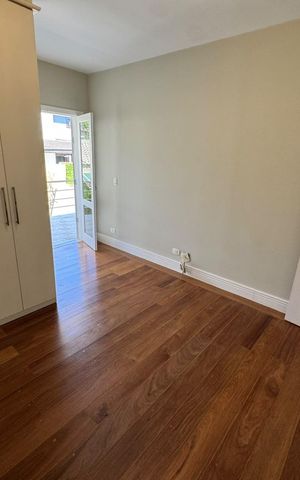 Casa de condomínio à venda com 410m², 4 quartos e 4 vagasQuarto