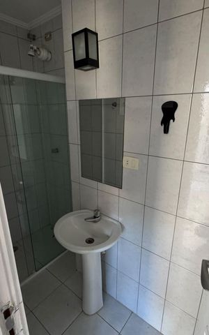 Casa de condomínio à venda com 410m², 4 quartos e 4 vagasBanheiro