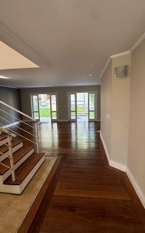 Casa de condomínio à venda com 410m², 4 quartos e 4 vagasSala