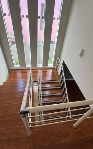 Casa de condomínio à venda com 410m², 4 quartos e 4 vagasCorredor