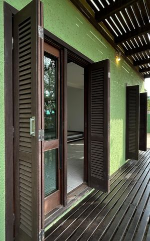 Casa para alugar com 250m², 5 quartos e 3 vagas Casa para alugar com 250m², 5 quartos e 3 vagasVaranda sala
