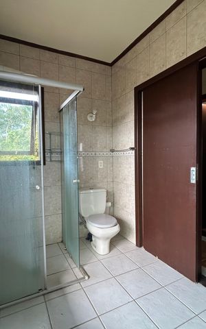 Casa para alugar com 250m², 5 quartos e 3 vagas Casa para alugar com 250m², 5 quartos e 3 vagasBanheiro suíte