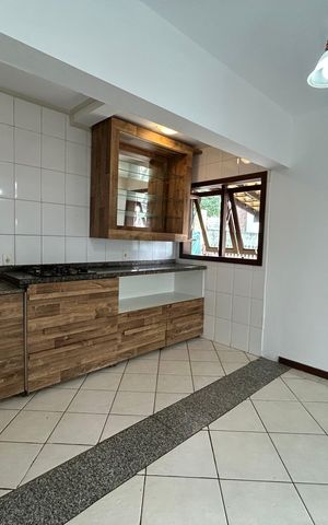 Casa para alugar com 250m², 5 quartos e 3 vagas Casa para alugar com 250m², 5 quartos e 3 vagasCozinha