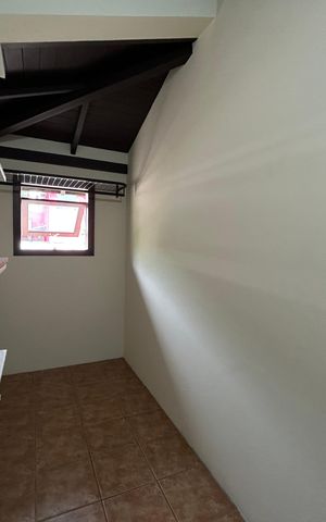 Casa para alugar com 250m², 5 quartos e 3 vagas Casa para alugar com 250m², 5 quartos e 3 vagasSuíte closet