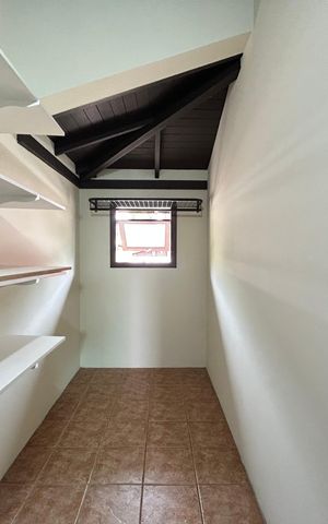 Casa para alugar com 250m², 5 quartos e 3 vagas Casa para alugar com 250m², 5 quartos e 3 vagasSuíte closet