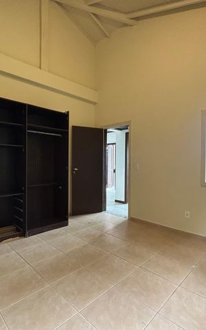 Casa para alugar com 250m², 5 quartos e 3 vagas Casa para alugar com 250m², 5 quartos e 3 vagasQuarto 1