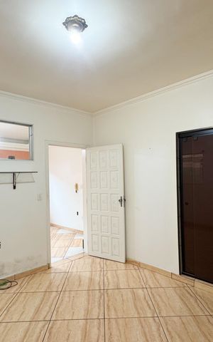 Casa à venda com 300m², 2 quartos e 3 vagas Casa à venda com 300m², 2 quartos e 3 vagasQuarto 2
