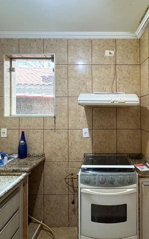Casa à venda com 300m², 2 quartos e 3 vagas Casa à venda com 300m², 2 quartos e 3 vagasCozinha