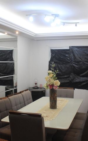 Apartamento à venda com 150m², 2 quartos e 2 vagasSala