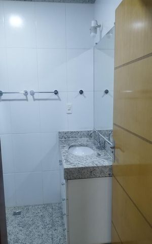 Casa para alugar com 260m², 4 quartos e 3 vagas Casa para alugar com 260m², 4 quartos e 3 vagasBanheiro da suíte 2