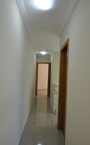 Casa à venda com 97m², 3 quartos e 2 vagasHall de circulação