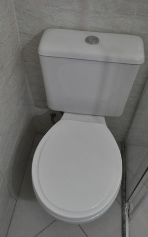 Casa à venda com 97m², 3 quartos e 2 vagasBanheiro da Suíte 2