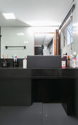 Casa à venda com 147m², 3 quartos e 3 vagas Casa à venda com 147m², 3 quartos e 3 vagasBanheiro da Suíte 1