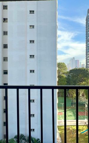 Studio à venda com 29m², 1 quarto e sem vaga Studio à venda com 29m², 1 quarto e sem vagaVaranda