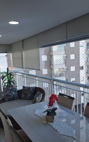 Apartamento à venda com 122m², 3 quartos e 2 vagas Apartamento à venda com 122m², 3 quartos e 2 vagasSala