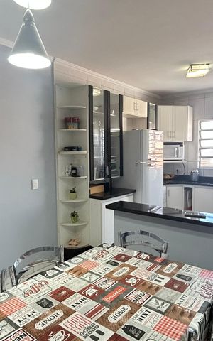Casa à venda com 154m², 3 quartos e 4 vagas Casa à venda com 154m², 3 quartos e 4 vagasCozinha