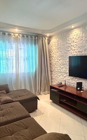 Casa à venda com 154m², 3 quartos e 4 vagas Casa à venda com 154m², 3 quartos e 4 vagasSala