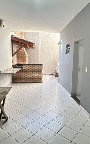 Casa à venda com 154m², 3 quartos e 4 vagas Casa à venda com 154m², 3 quartos e 4 vagasChurrasqueira