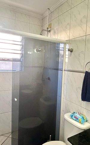 Casa à venda com 154m², 3 quartos e 4 vagas Casa à venda com 154m², 3 quartos e 4 vagasBanheiro 1