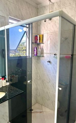 Casa à venda com 154m², 3 quartos e 4 vagas Casa à venda com 154m², 3 quartos e 4 vagasBanheiro da Suíte