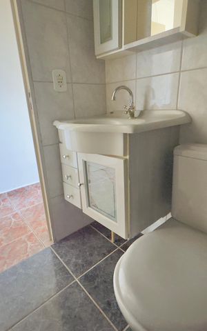 Casa de condomínio à venda com 119m², 2 quartos e 2 vagas Casa de condomínio à venda com 119m², 2 quartos e 2 vagasBanheiro