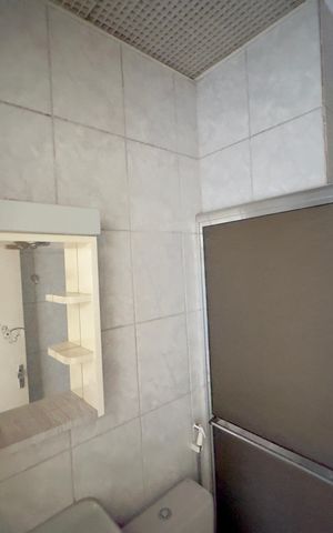 Casa de condomínio à venda com 119m², 2 quartos e 2 vagas Casa de condomínio à venda com 119m², 2 quartos e 2 vagasBanheiro