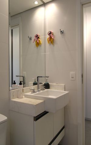 Apartamento à venda com 101m², 2 quartos e 2 vagasBanheiro da Suíte 2