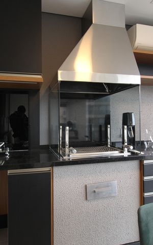 Apartamento à venda com 101m², 2 quartos e 2 vagasVaranda