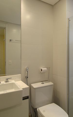 Apartamento à venda com 101m², 2 quartos e 2 vagasBanheiro da Suíte 1