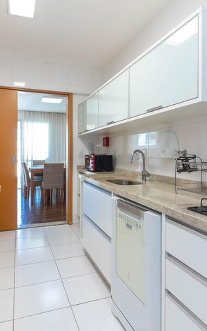 Apartamento à venda com 109m², 3 quartos e 2 vagas Apartamento à venda com 109m², 3 quartos e 2 vagasCozinha