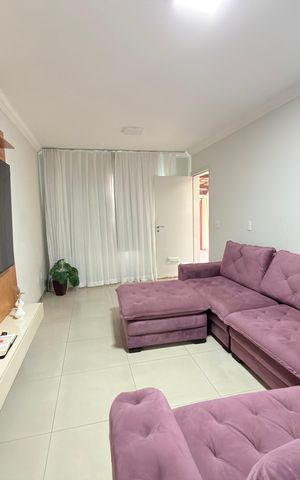 Casa à venda com 146m², 3 quartos e 2 vagas Casa à venda com 146m², 3 quartos e 2 vagasSala