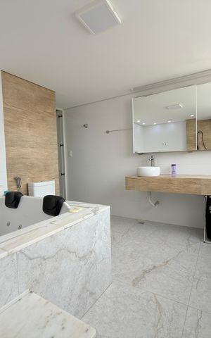 Casa à venda com 146m², 3 quartos e 2 vagas Casa à venda com 146m², 3 quartos e 2 vagasBanheiro