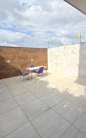 Casa à venda com 146m², 3 quartos e 2 vagas Casa à venda com 146m², 3 quartos e 2 vagasÁrea externa