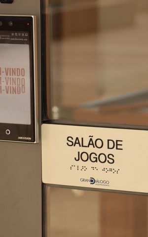 Apartamento à venda com 73m², 2 quartos e 1 vagaÁrea comum