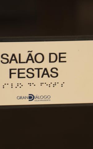 Apartamento à venda com 73m², 2 quartos e 1 vagaÁrea comum