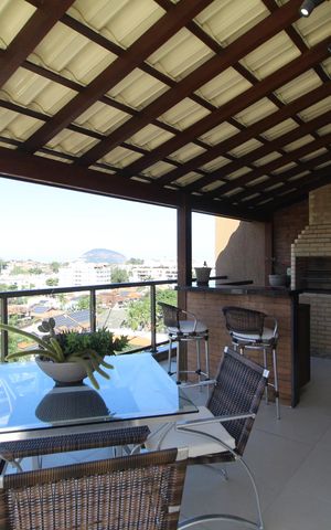 Apartamento à venda com 256m², 5 quartos e 3 vagasCobertura