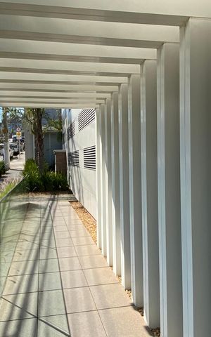 Apartamento à venda com 75m², 3 quartos e 1 vaga Apartamento à venda com 75m², 3 quartos e 1 vagaFachada e portaria