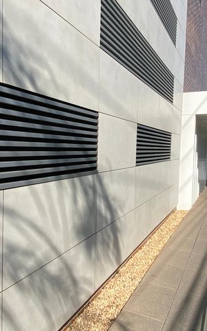 Apartamento à venda com 75m², 3 quartos e 1 vaga Apartamento à venda com 75m², 3 quartos e 1 vagaFachada e portaria
