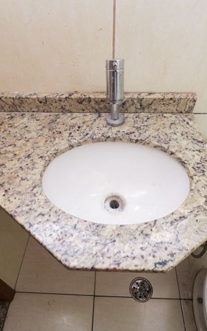 Apartamento para alugar com 120m², 2 quartos e 1 vaga Apartamento para alugar com 120m², 2 quartos e 1 vagaBanheiro da Suíte