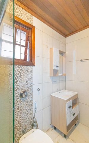 Casa à venda com 212m², 3 quartos e 2 vagas Casa à venda com 212m², 3 quartos e 2 vagasBanheiro